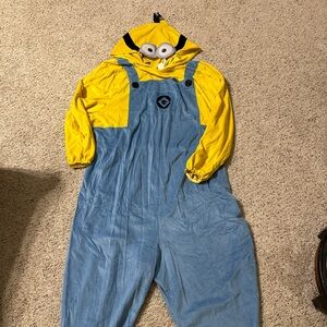 Minion Halloween costume- Men’s XL
